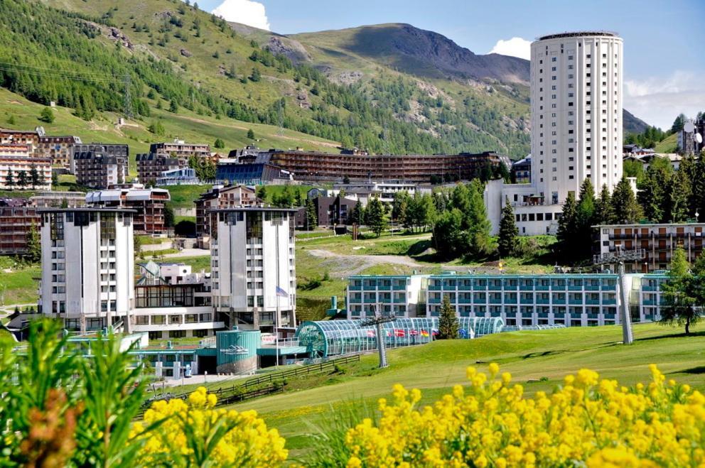 Attico Villaggio Olimpico Colle Sestriere Zewnętrze zdjęcie